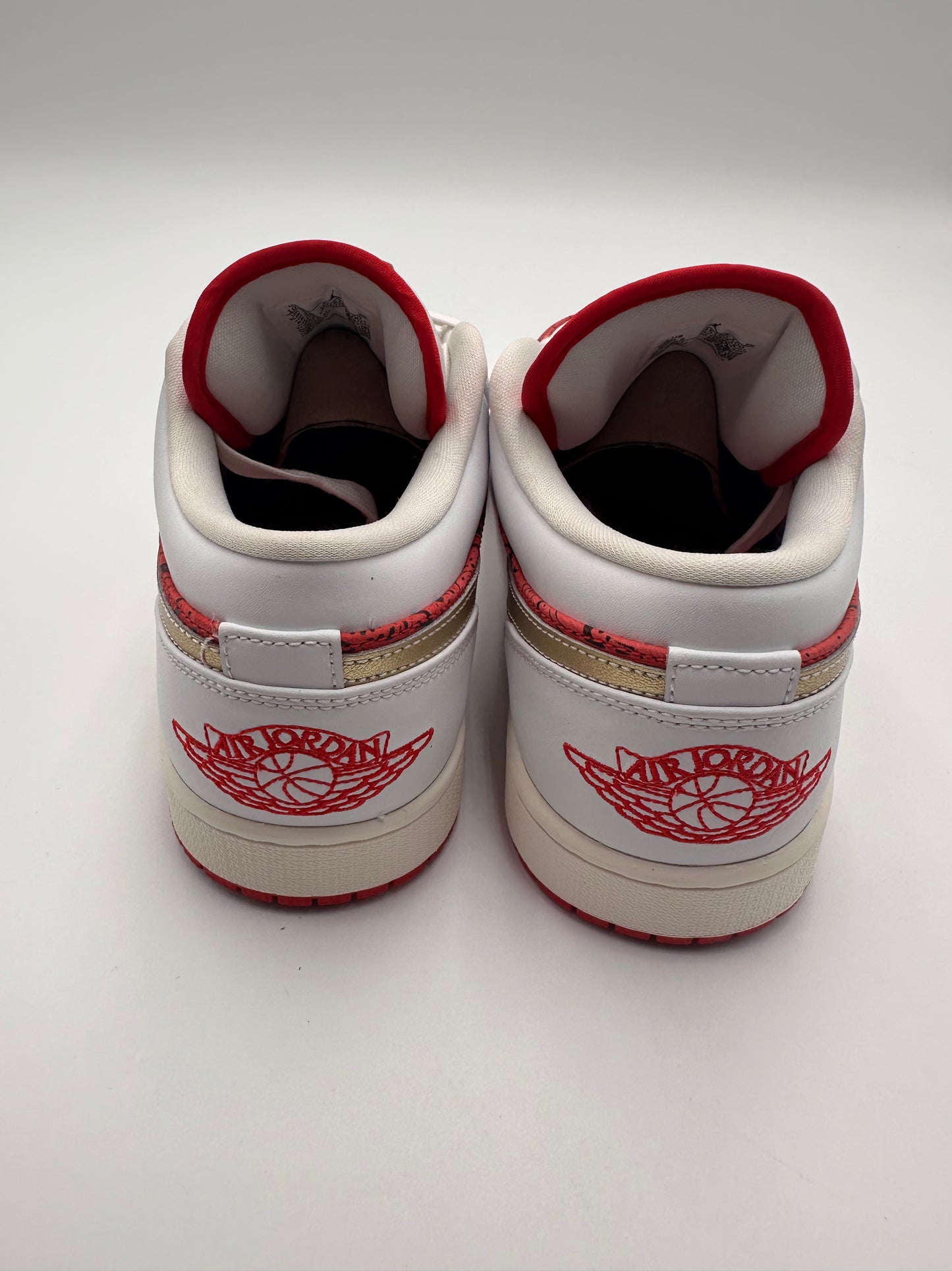 Jordan 1 Low Spade