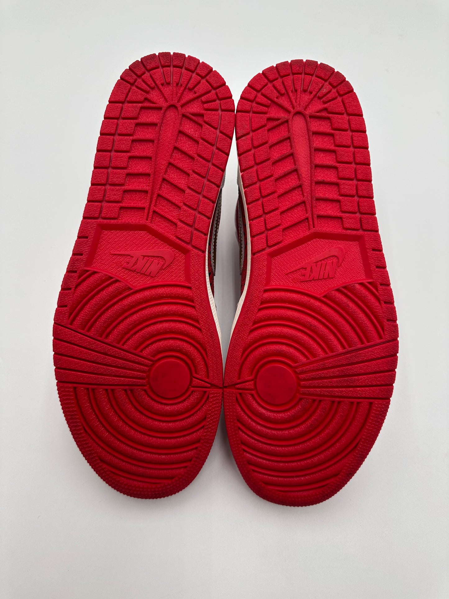 Jordan 1 Low Spade