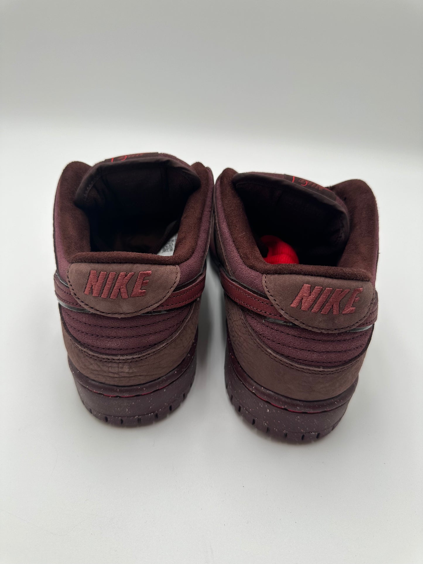 Nike Dunk Low SB City of Love Burgundy Crush