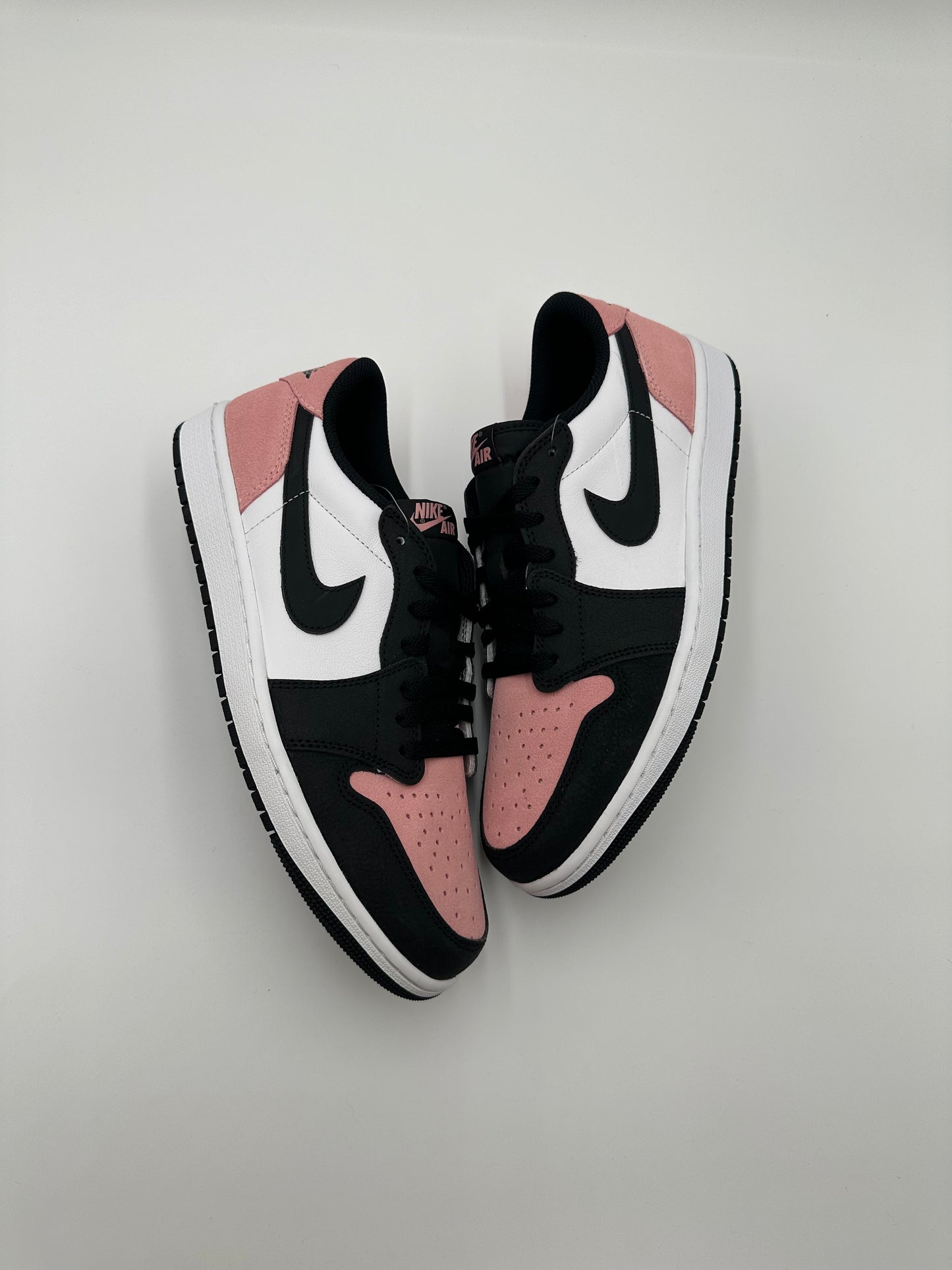 Jordan 1 Low Bleached Coral