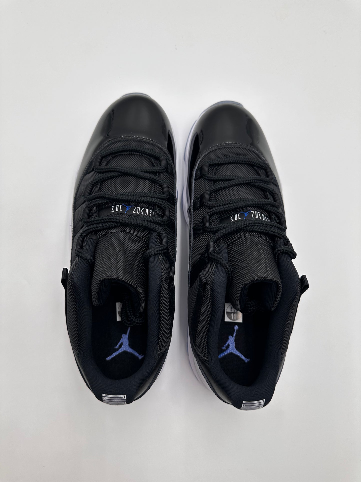 Jordan 11 Low Space Jam