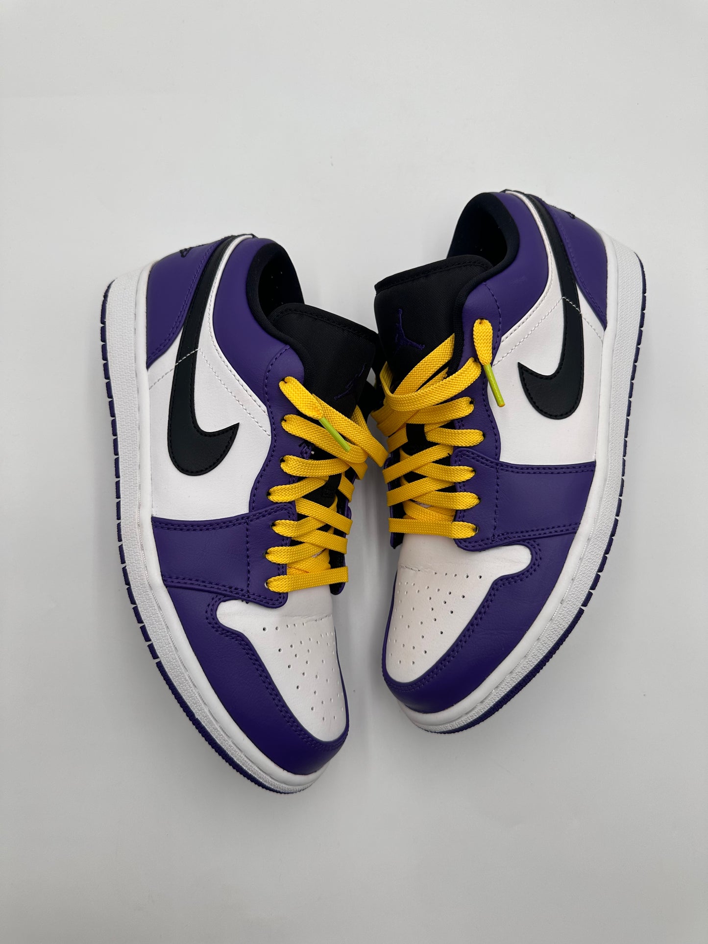 Jordan 1 Low Court Purple White