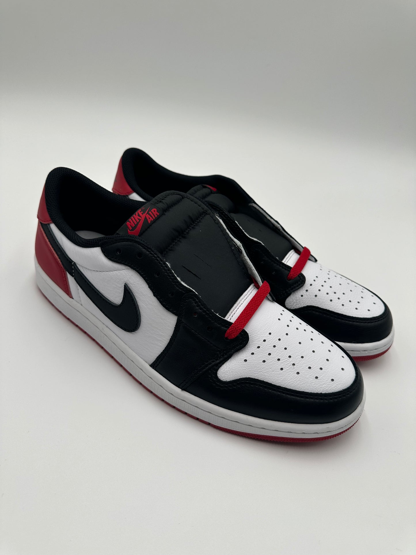 Jordan 1 Low Black Toe