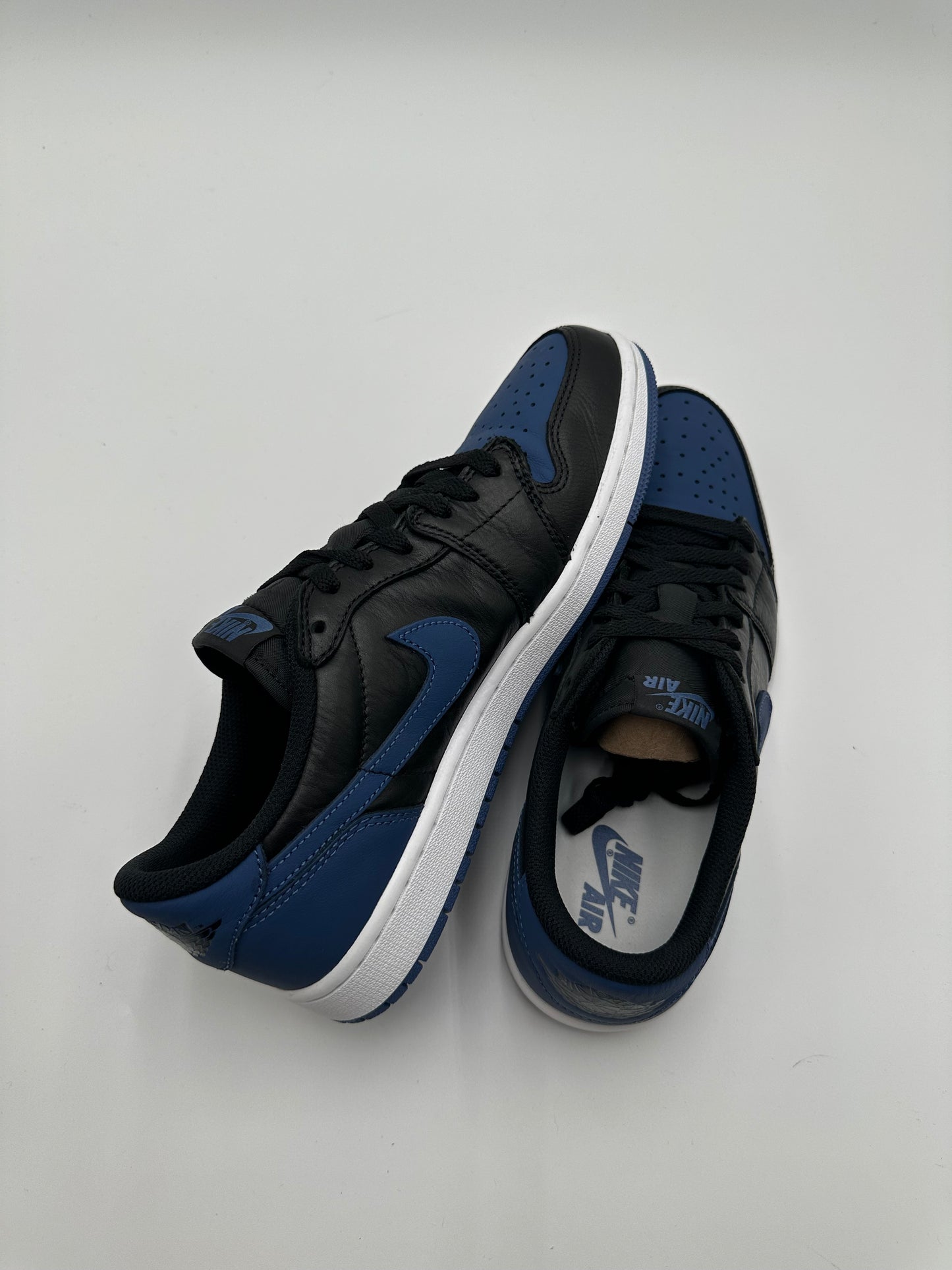 Jordan 1 Low Mystic Navy