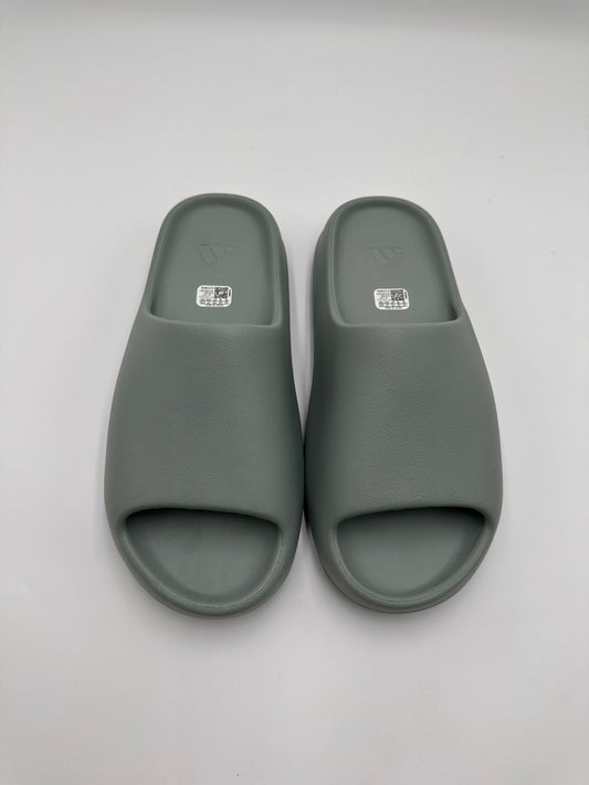 Yeezy Slide Salt