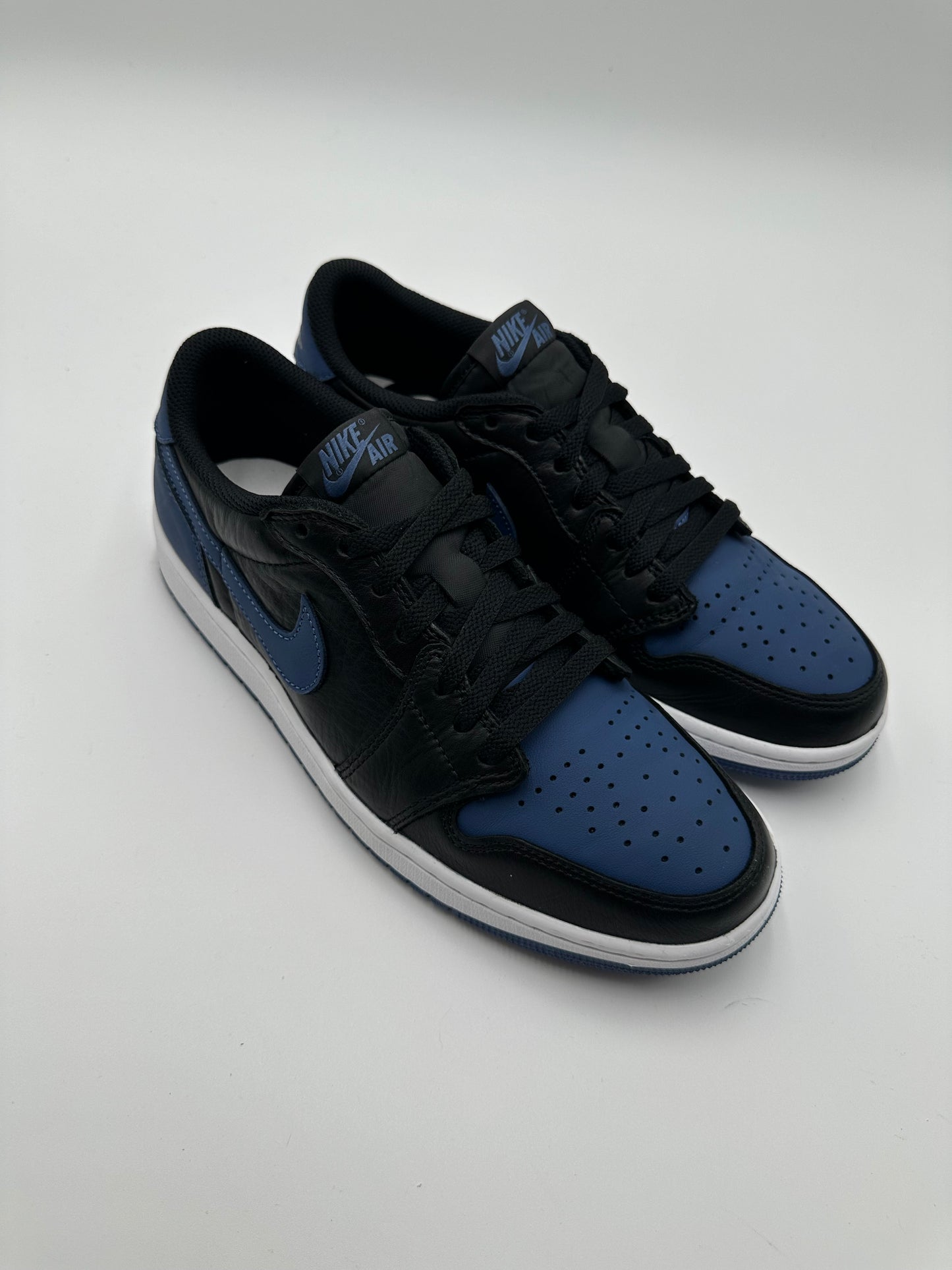 Jordan 1 Low Mystic Navy