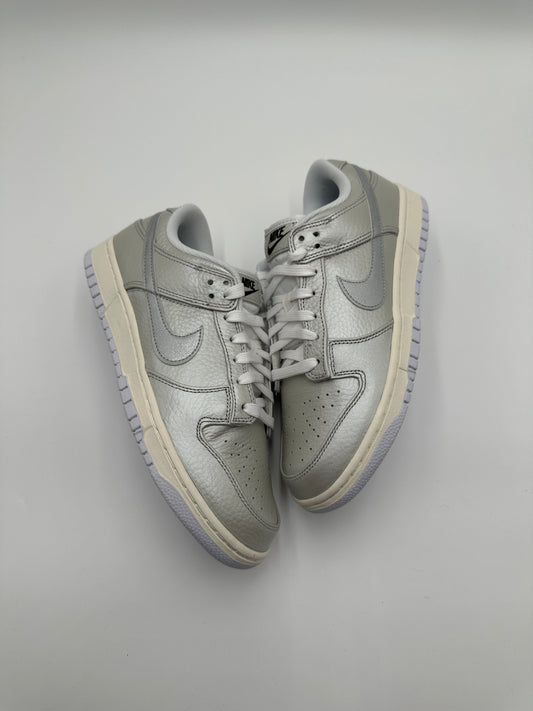 Nike Dunk Low Silver Metallic