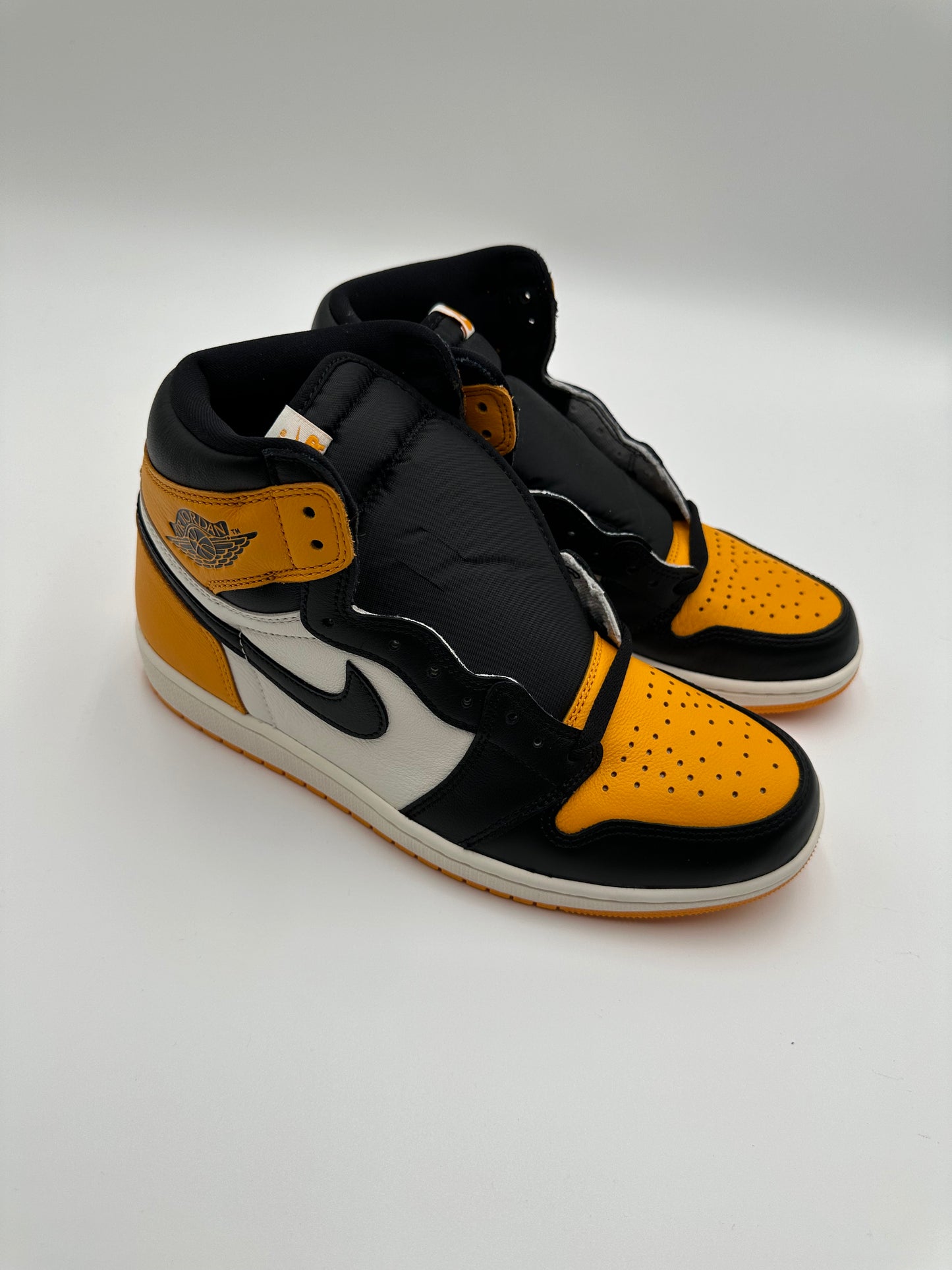 Jordan 1 High Taxi